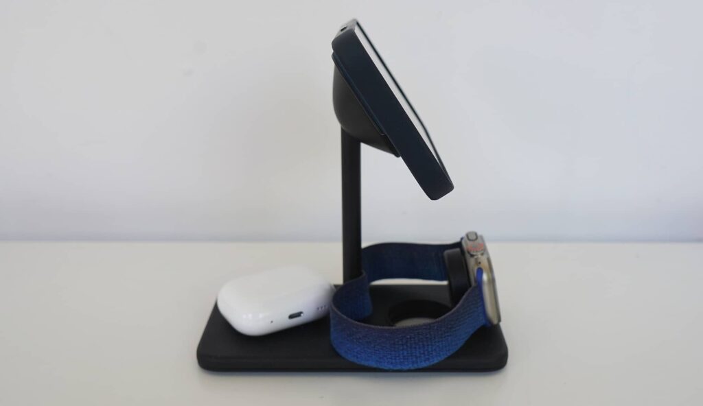 Twelve South HiRise 3 Deluxe 3-in-1 Wireless Charging Stand