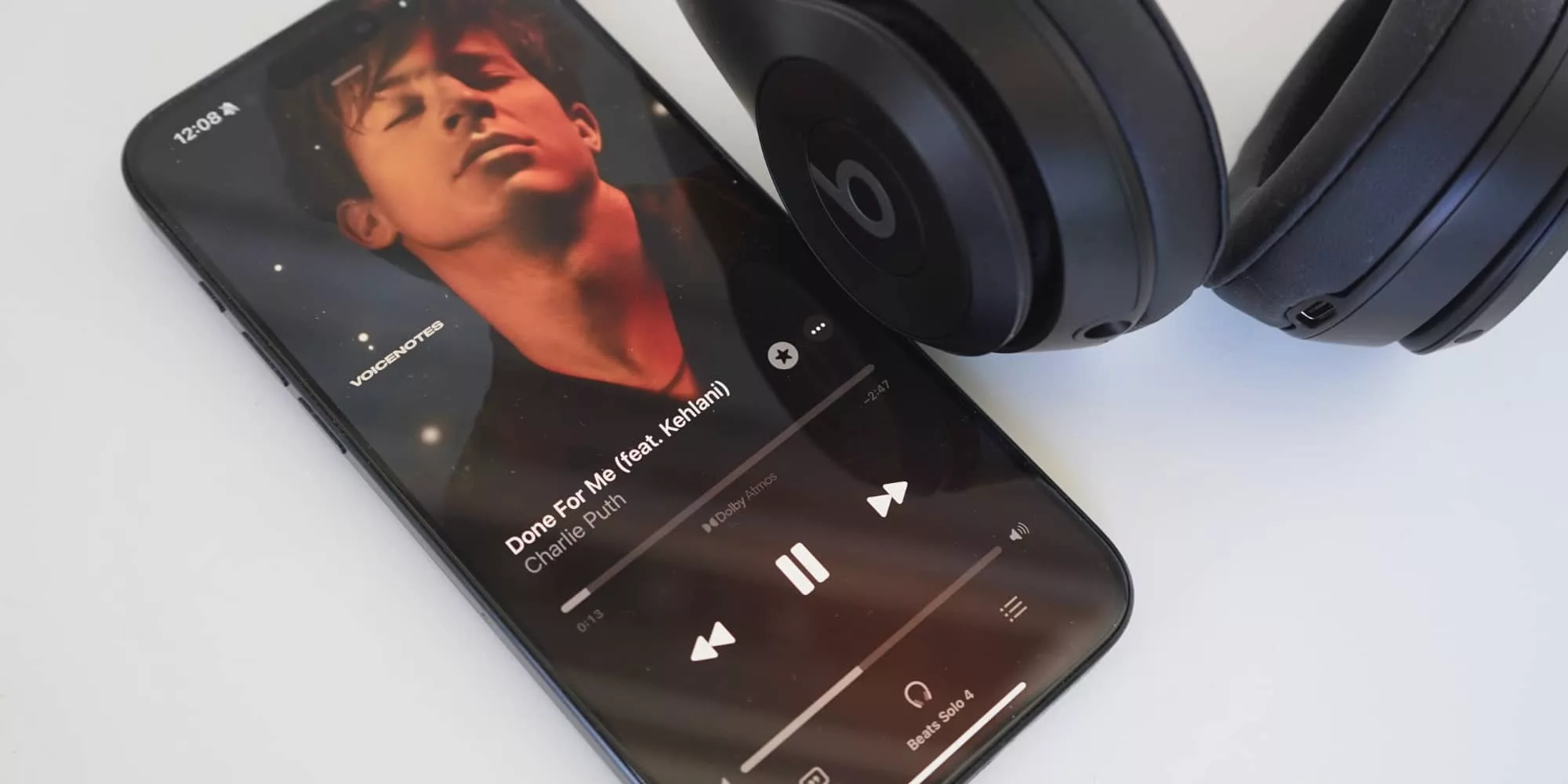 The Beats Solo 4 support Dolby Atmos tracks from Apple Music, evident in this image with the Dolby Atmos logo shown.