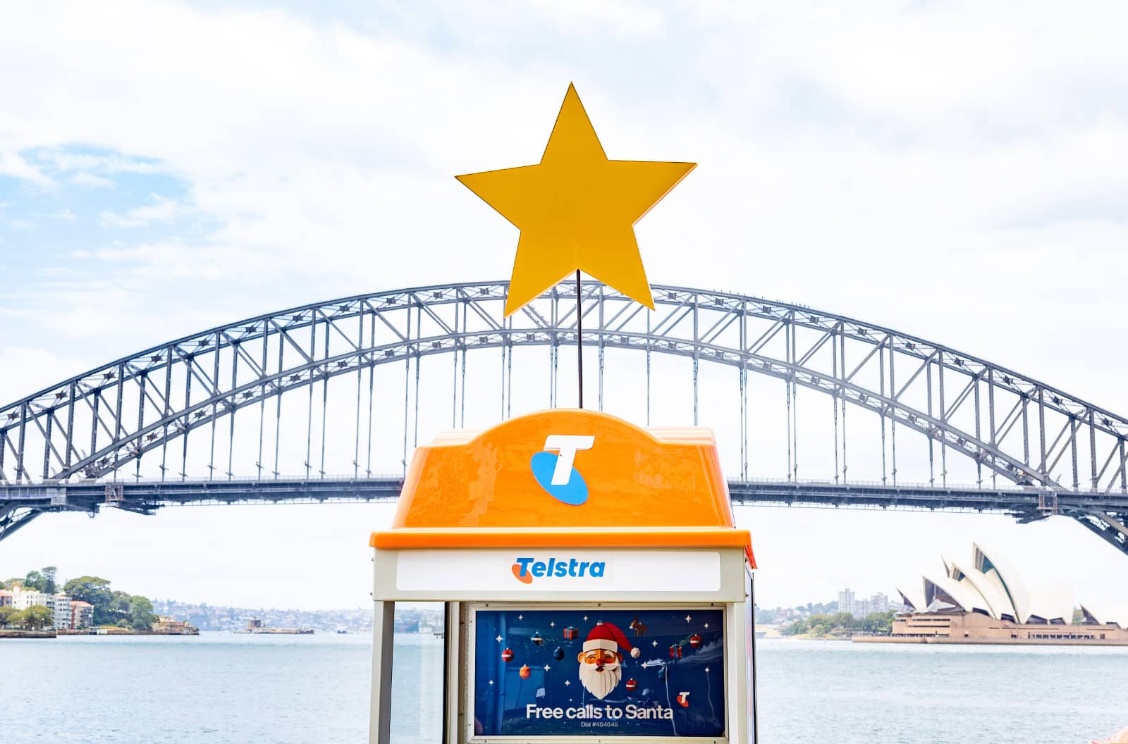 Telstra switches on free calls to Santa on payphones – Pickr