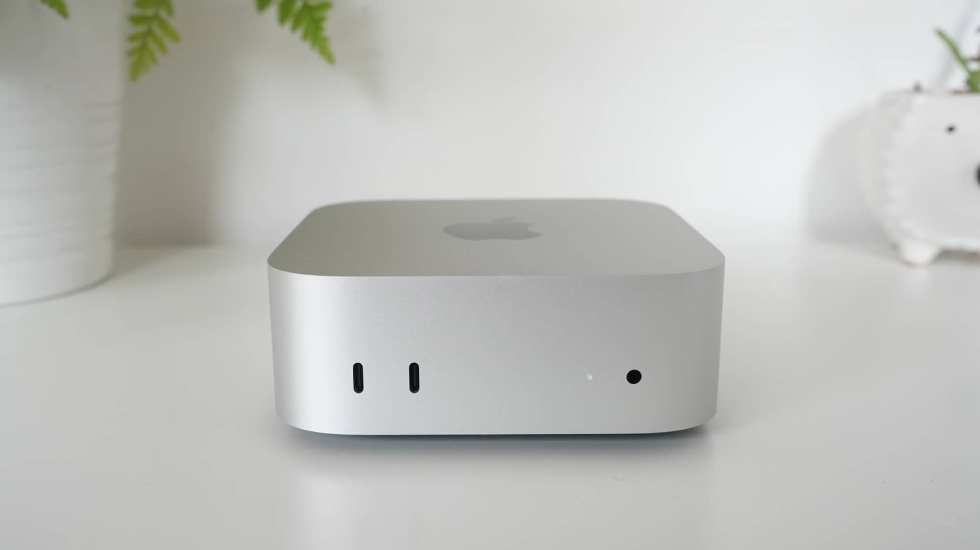 Mac Mini M4 (2024) 超美品 2024 Mac Mini M4 vs M4 Pro: どちらを選ぶべきか? 徹底比較