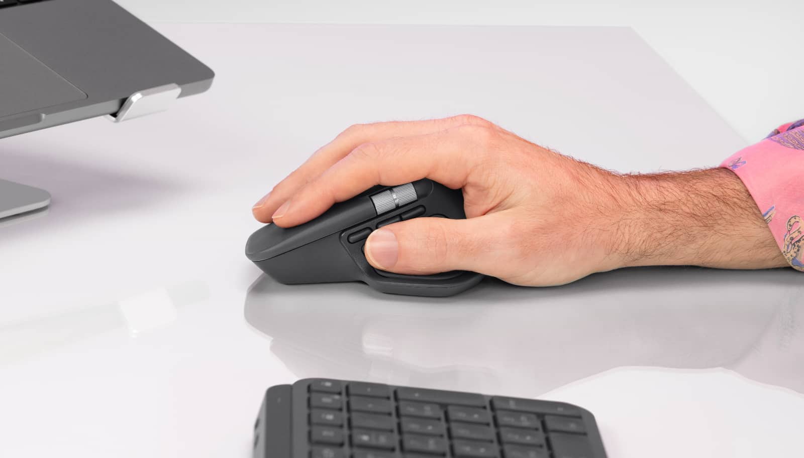 Logitech's MX Master 4 brings the buzz with a haptic mouse – Pickr